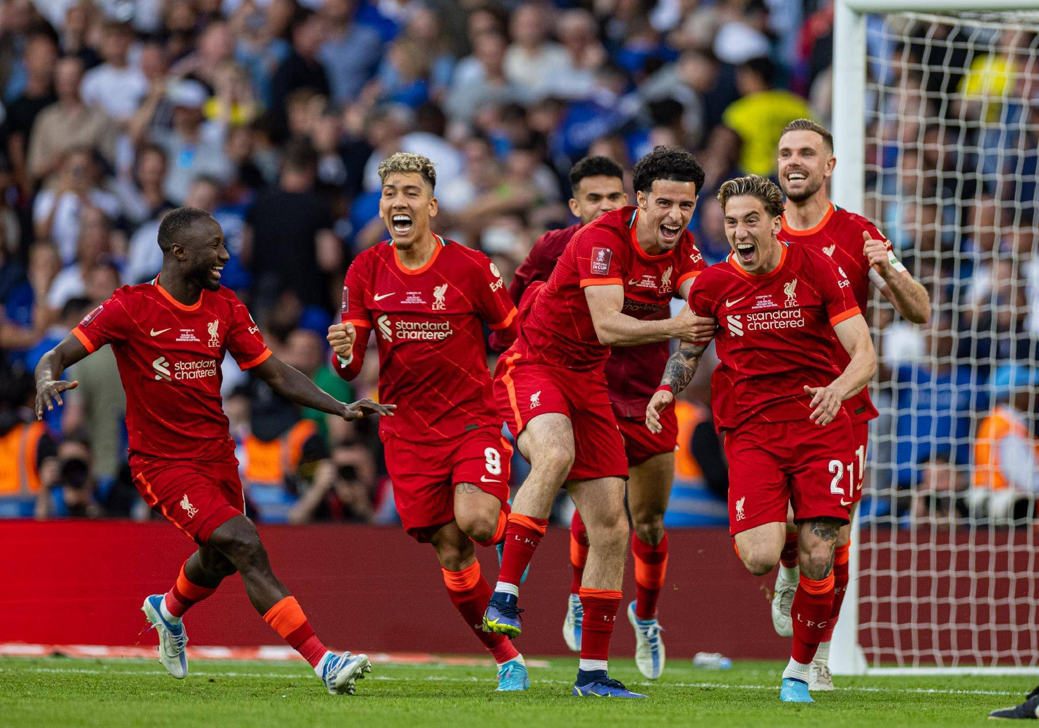 转折点布莱顿外线爆发，法甲转会期攻防权衡，悬念犹存，赛程密集仍需轮换(可降解支架为什么叫停)